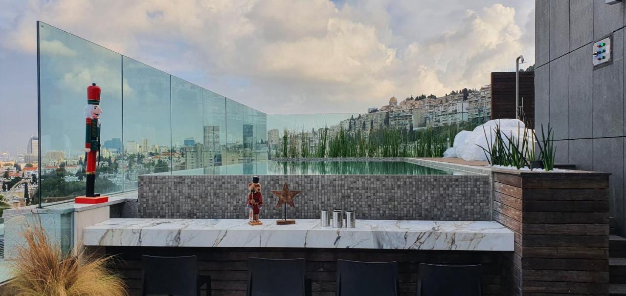 Serene - Infinity Cview Pool - 4 Bedrooms Luxury Penthouse ハイファ エクステリア 写真