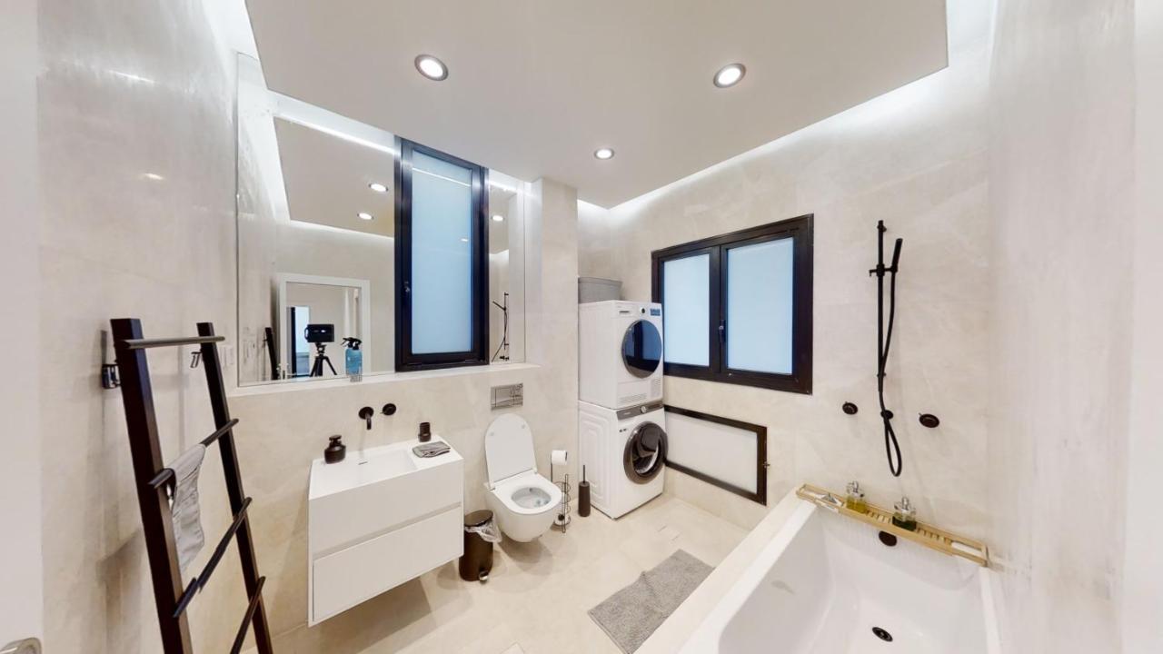 Serene - Infinity Cview Pool - 4 Bedrooms Luxury Penthouse ハイファ エクステリア 写真
