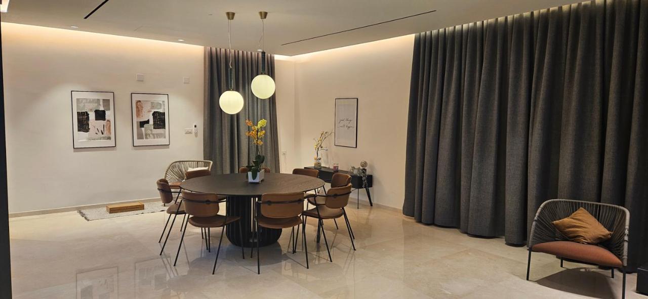 Serene - Infinity Cview Pool - 4 Bedrooms Luxury Penthouse ハイファ エクステリア 写真